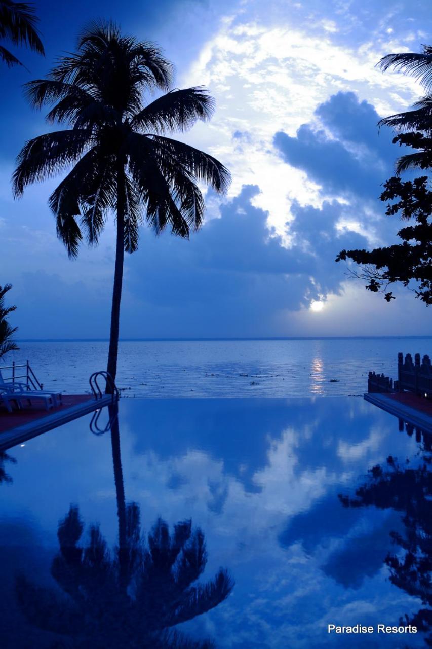 Paradise Resort Kumarakom Extérieur photo